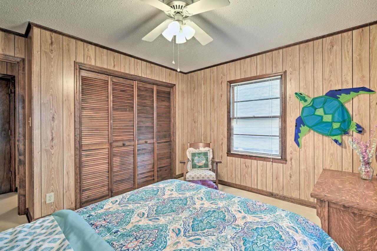 Pet-Friendly Second Row House Steps To Beach! ホールデン・ビーチ エクステリア 写真